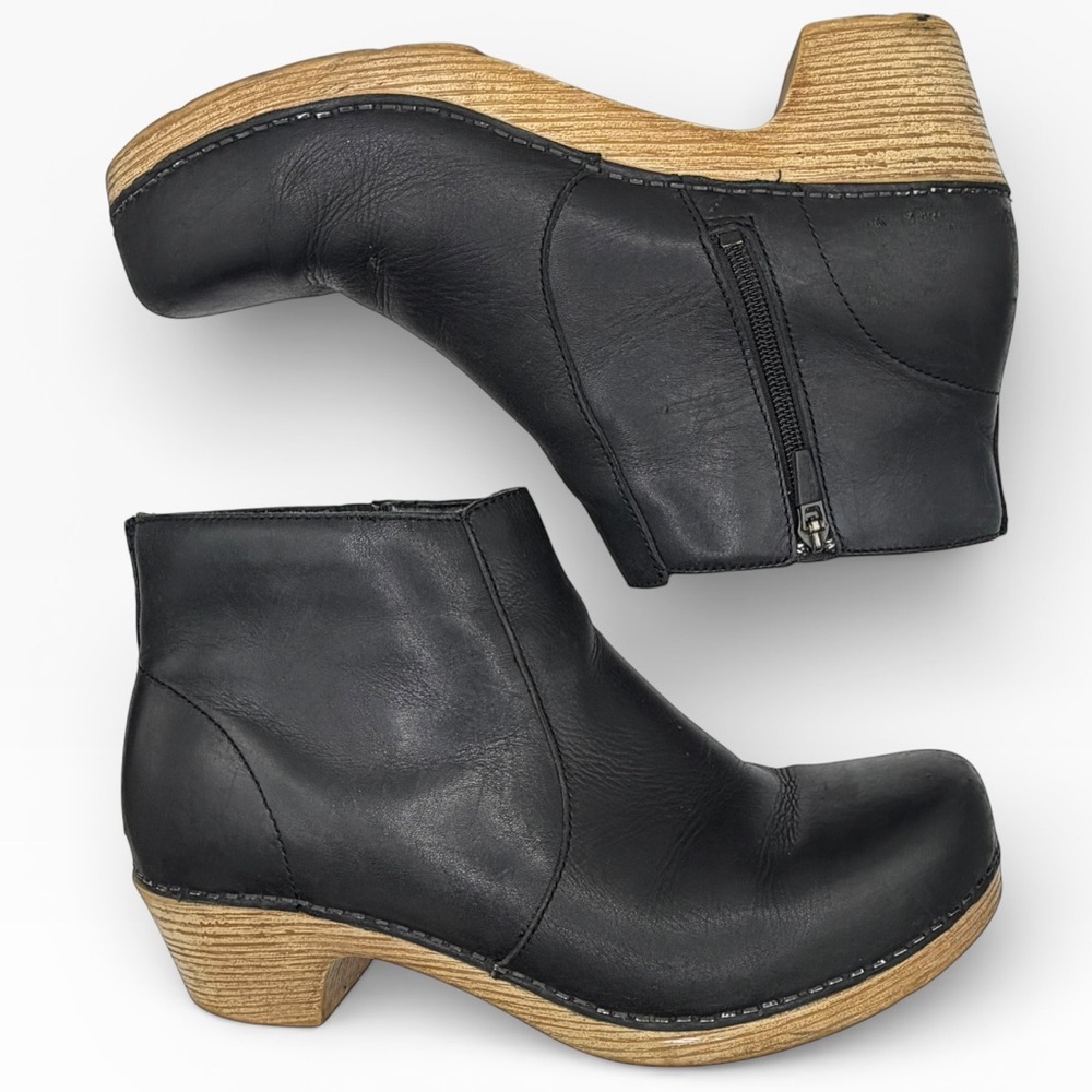 Dansko Black Leather Ankle Booties - Size 42/ US 11.5-12